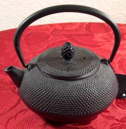 Hob Nail Teapot