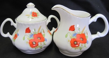 Poppy Cream and Sugar Set